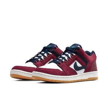 Nike 耐克官方NIKE SB AIR FORCE II LOW男/女滑板鞋AO0300